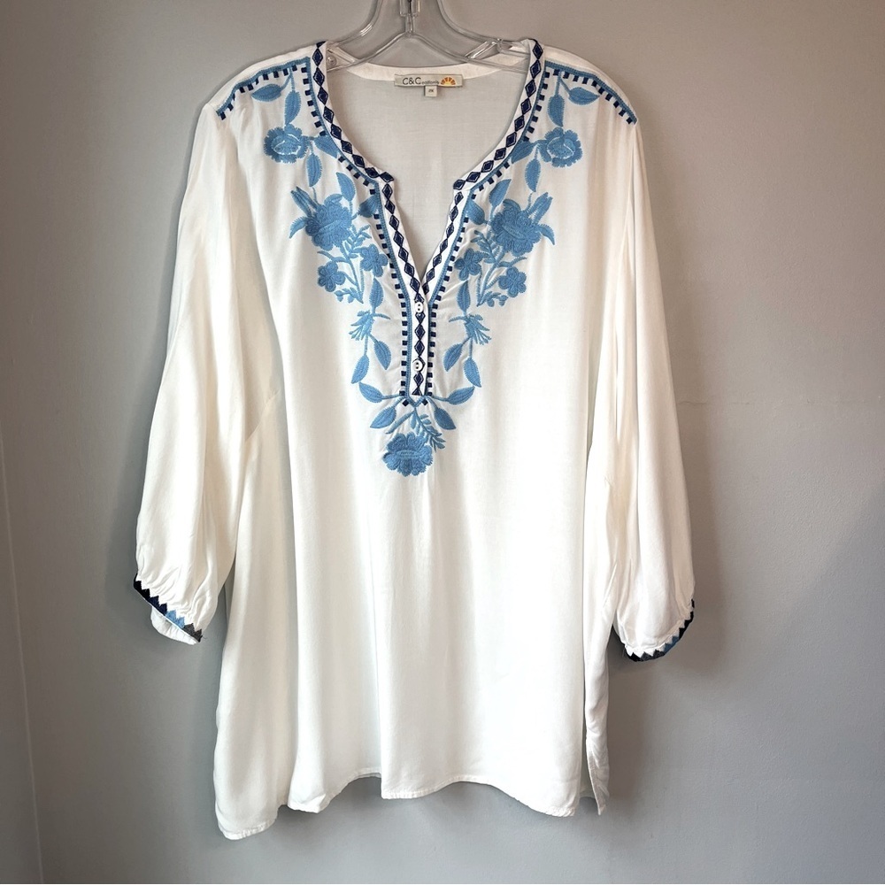 C&C California Boho Floral Embroidered Notch Neck Plus Size Tunic